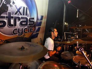 Foto: Escolhido como melhor baterista do Grande Rio no festival que reuniu 22 bandas, Fabrício Araújo estará pela sexta vez no Ostrascycle