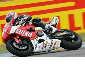 Foto: Leandro Panadés, piloto da categoria Superbike patrocinado pela SHIFT e KBC