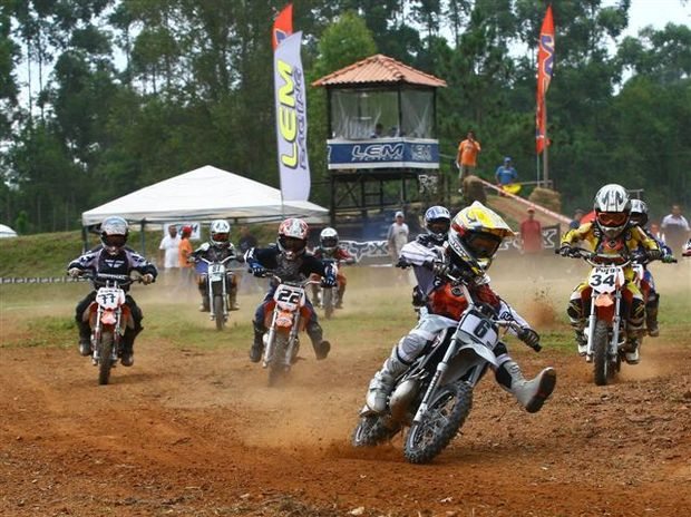 Foto: Campeonato Brasileiro de Minicross ter  10 etapas