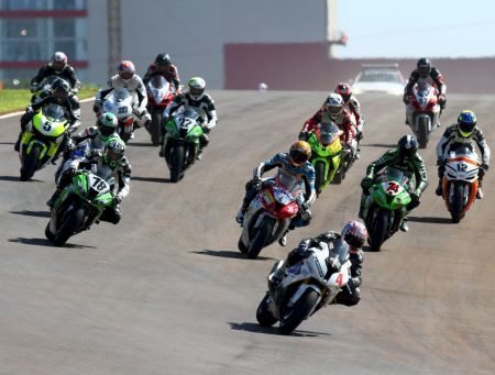 Moto 1000 GP: prova em Cascavel terá piloto local que corre nos EUA -  Motonline