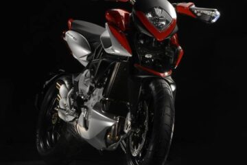 MV Agusta dobra vendas e mostra modelo novo – Rivale 800