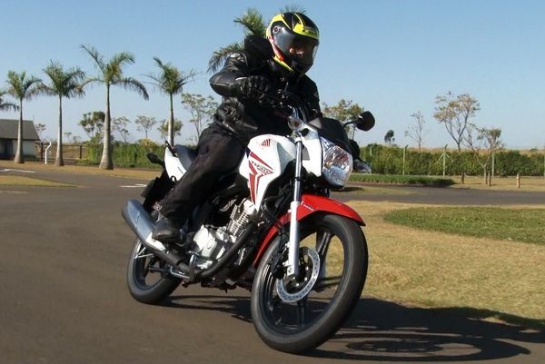 Honda CG Titan - CBS Representa uma proposta da Honda em melhorar a segurança nas motos populares