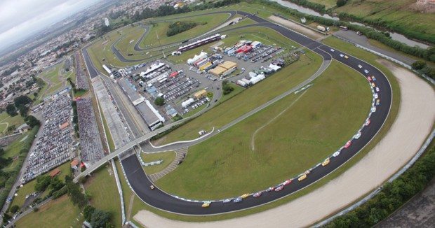 Autódromo Internacional de Curitiba corre risco de ser fechado em 2016 - foto: AIC