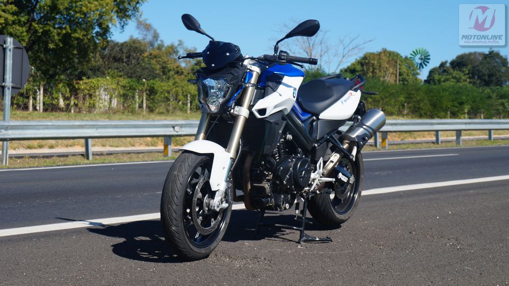 Além de big trail: 5 motos BMW que fizeram história no Brasil 4 BMW F800 R 41