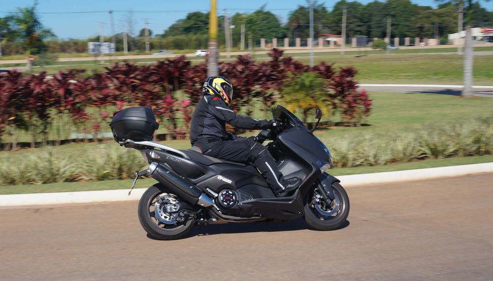 Além da Zontes 368G: 3 scooters que Surpreenderam o Brasil no lançamento 2 T Max Ilha Comprida 7