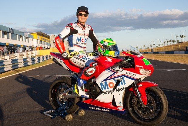 Promessa do motociclismo nacional, Eric carimbou seu passaporte para o SuperBike Brasil