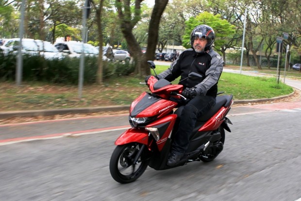 Opção para o trânsito urbano, Yamaha informa que consumo é superior aos 40 km/l