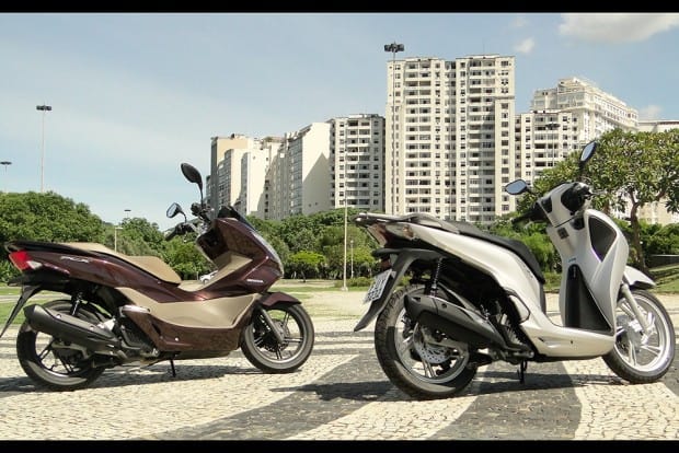Dois scooters diferentes, para públicos distintos que têm algo em comum: encarar selvas de pedra