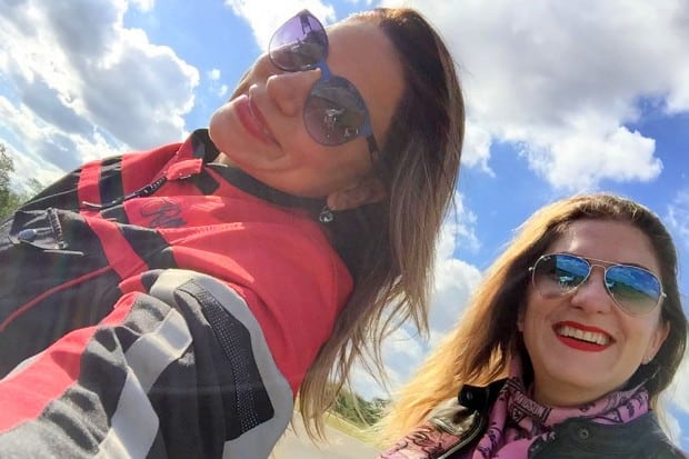 Eliana Malizia e a amiga Paula Bavaresco pegaram suas motos e partiram para Brotas. A bordo de uma Harley Limited CVO 2017, a jornalista nos conta esta história