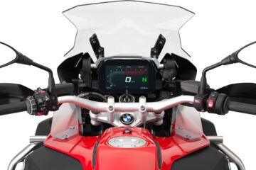 BMW R 1200 GS 2018 ganha painel digital completo de 6,5″