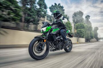 Kawasaki Z 400 em novas cores e grafismos, confira