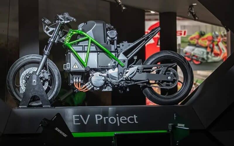 Empresa australiana desenvolve moto elétrica que promete ser o