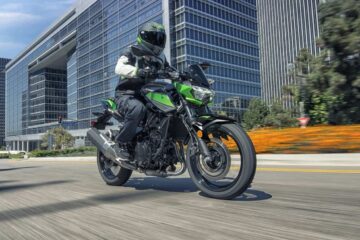 O que há de novo nas novas Kawasaki Ninja 400 e Z400 2023