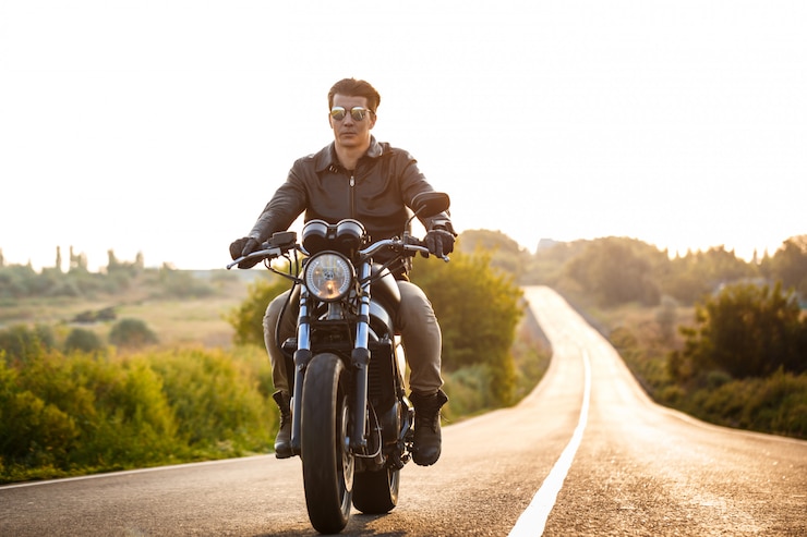 Quais os benefícios de andar de moto?