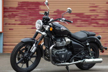 Royal-Enfield-Super-Meteor-650