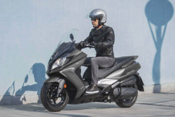 Nova scooter Kymco é melhor que BMW, Forza e XMax? Compare