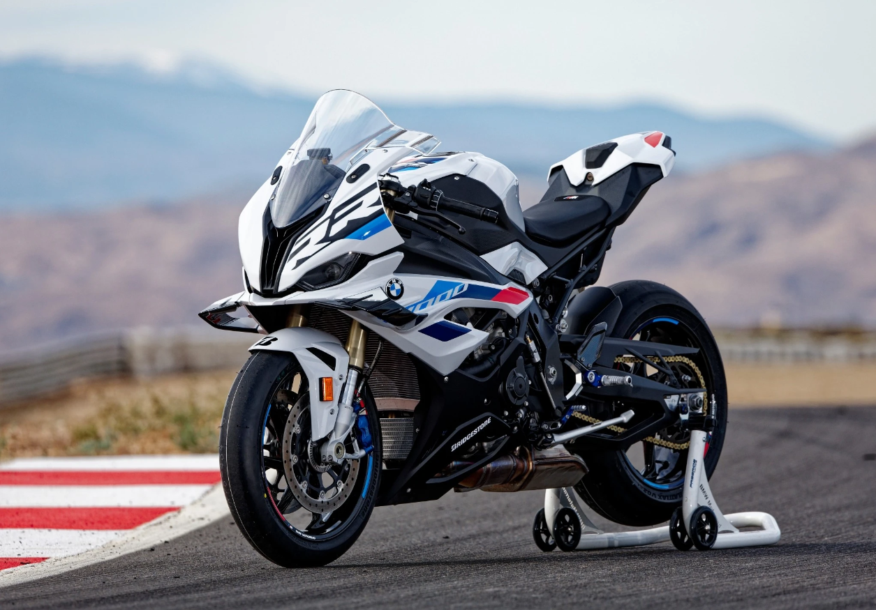 Tecnologia inédita: como é a aerodinâmica ativa das motos BMW