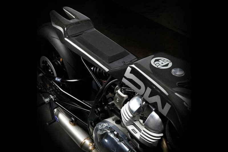 Moto com Nitro! Uma Royal Enfield 650 personalizada