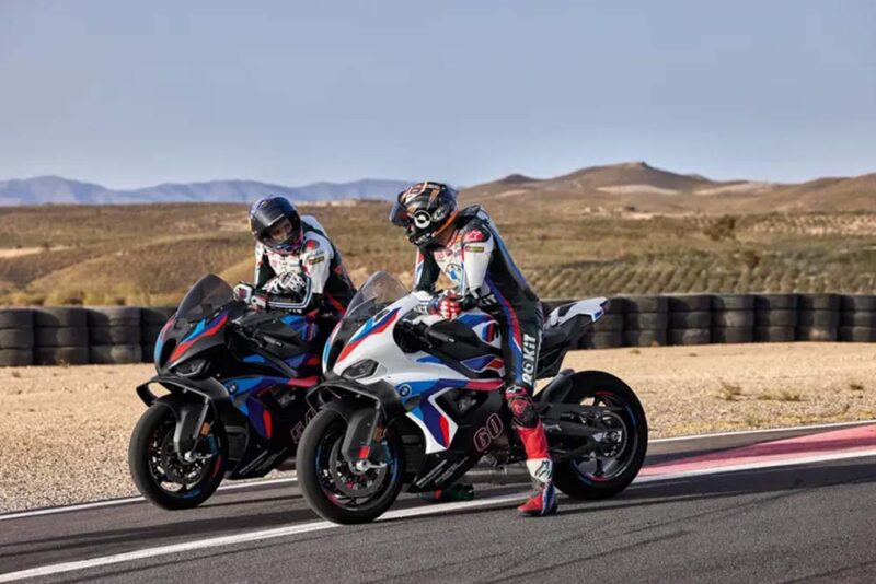 BMW atualiza suas 1000 cc; veja o que deve vir ao BR em breve 1 BMW 1000 cc - M 1000 RR e S 1000 RR