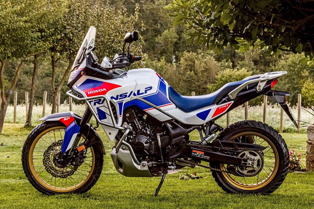 Aguardada no Brasil, Transalp 750 recebe versão limitada no exterior!