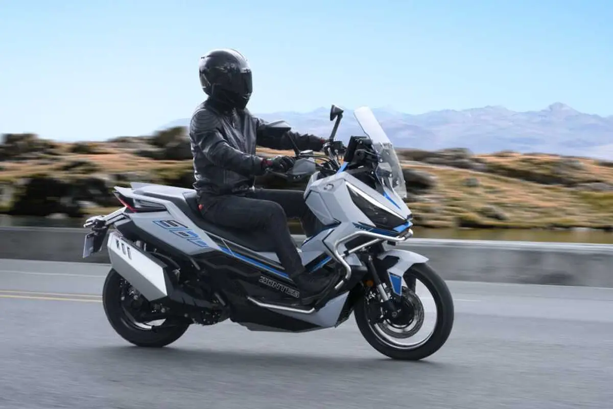 Motos chinesas e indianas: 10 modelos para aguardar em 2026 11 Zontes 368G 13