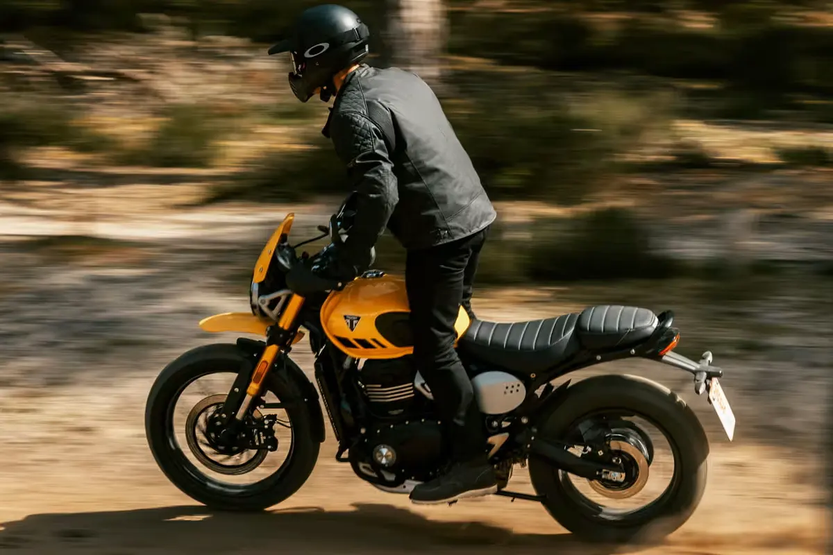 Chega em dezembro: Triumph revela preço e antecipa lançamento da Scrambler 400 XC 2 Triumph Scrambler 400XC 3