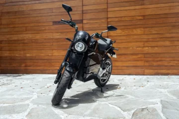 Watts oferece até R$ 4.950 de desconto na moto elétrica W160S