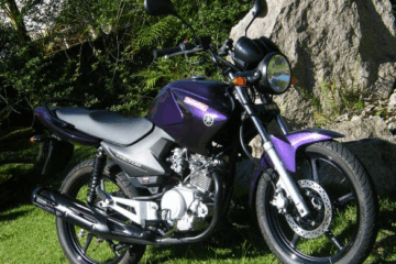 Yamaha YBR 125 Factor em ação: confira o teste completo em vídeo