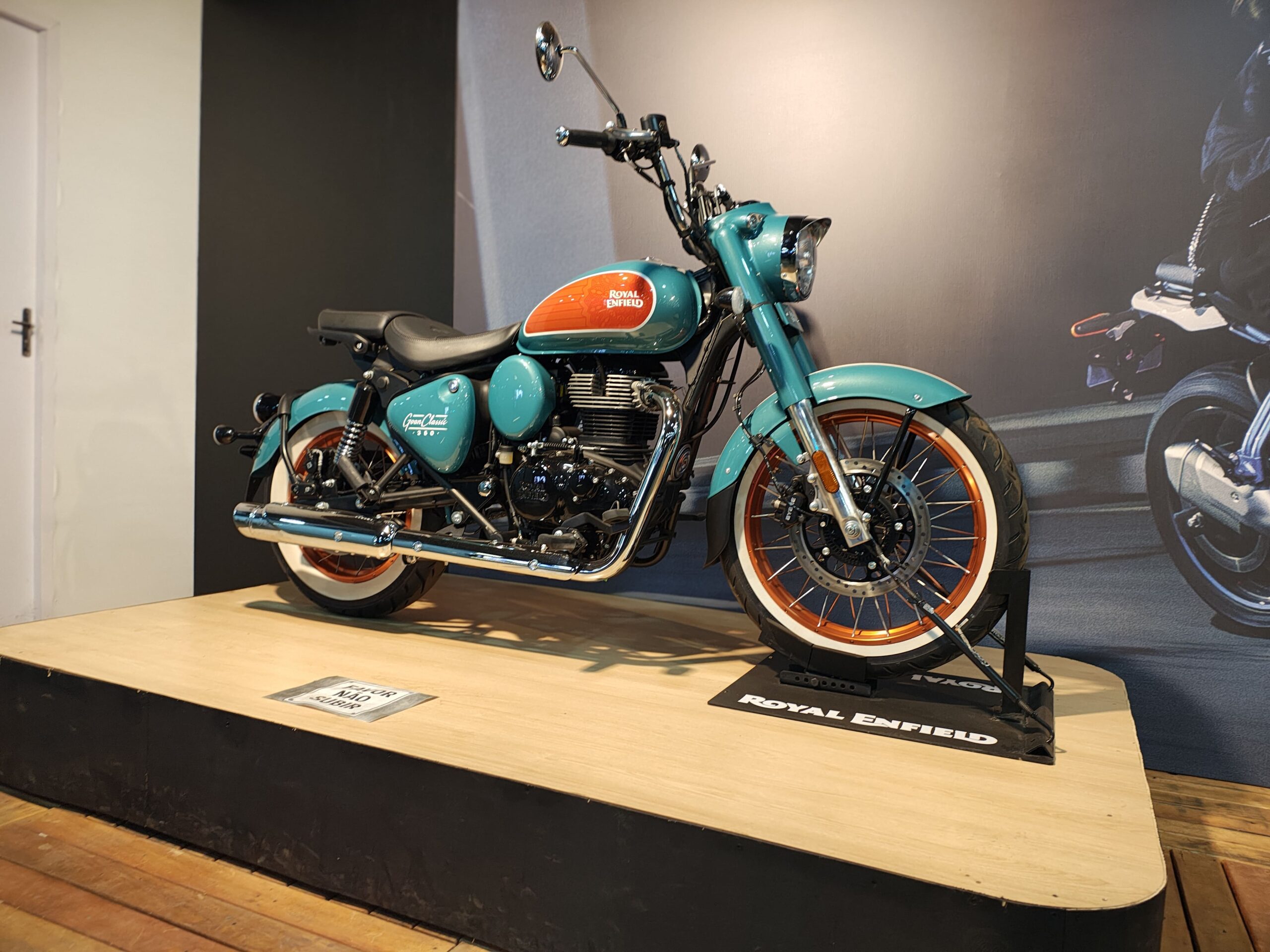 Royal Enfield começa a vender motos pela Amazon (mas só na Índia) 