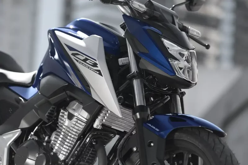 A Twister ABS, mudou de azul na linha Honda 2026 - Divulgação A Twister ABS, mudou de azul na linha Honda 2026 - Divulgação