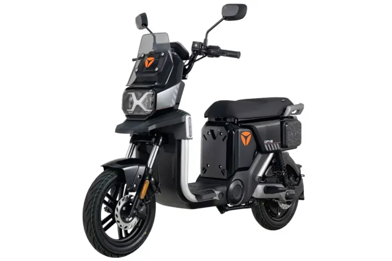 Cores: Preto, Branco, Verde Militar e Preto/Branco com detalhes laranja - Divulgação Cores: Preto, Branco, Verde Militar e Preto/Branco com detalhes laranja - Divulgação