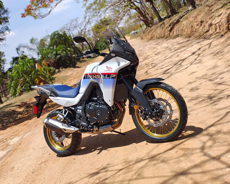 Hornet 750 vs Transalp 750: Qual Moto da Nova Plataforma Honda Você Compraria?