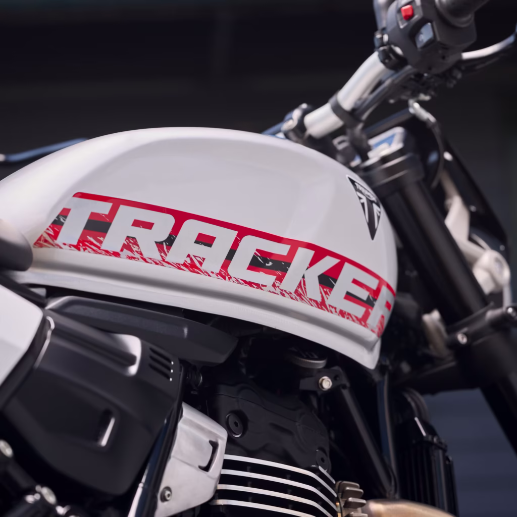 R$ 30.990: Tracker 400 já pode ser reservada no Brasil 3 Tracker 400 OE MY26 10037 JP hl18us 1024x1024 1