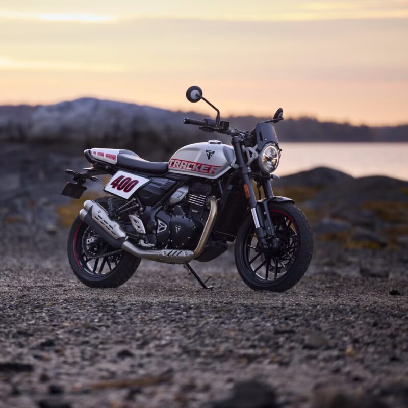 A moto 400cc mais bonita? Veja quando a Triumph Tracker chega ao Brasil