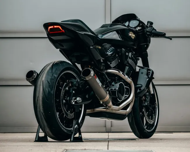 Café racer da Harley pode sair do conceito e ir à produção 2 harley davidson rmcr rear angle