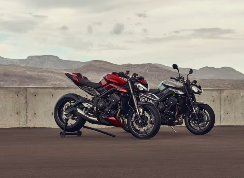 Se a Yamaha MT-09 voltasse ao Brasil, quanto custaria hoje? 3 street triple rs vermelha e cinza, lado a lado, que custam 71 mil no brasil em 2026