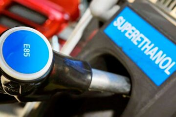 Mais etanol que gasolina? Novo combustível para motos ganha força no exterior