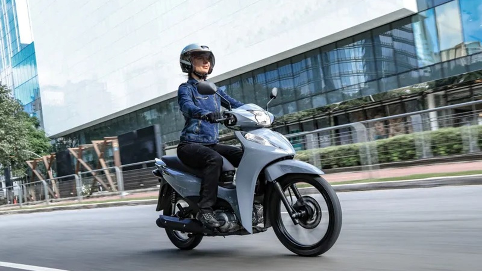 Biz e mais 10! Honda se isola nas vendas de scooters no Brasil