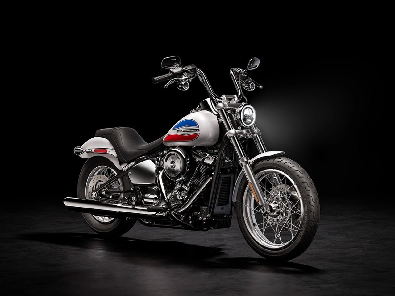 Lá fora, Harley lança modelo especial inspirado nos anos 70 3 HD Super Glide 2026 250 anos 10