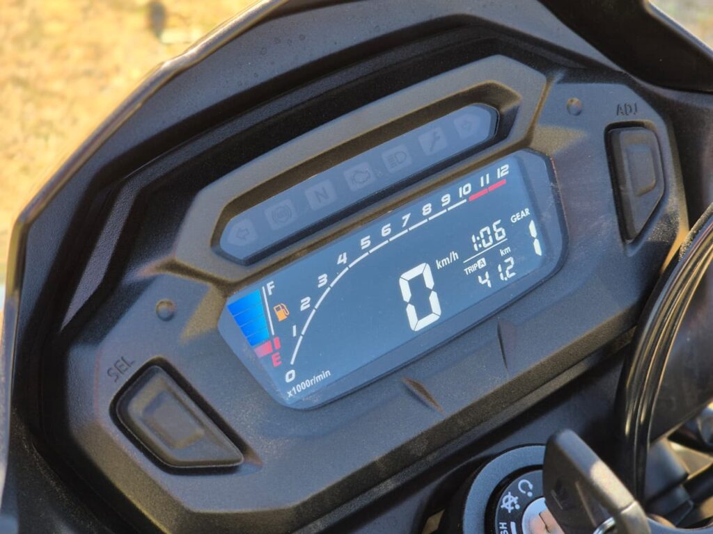 Suzuki Haojue ressuscita a Burgman e lança a trail NK160