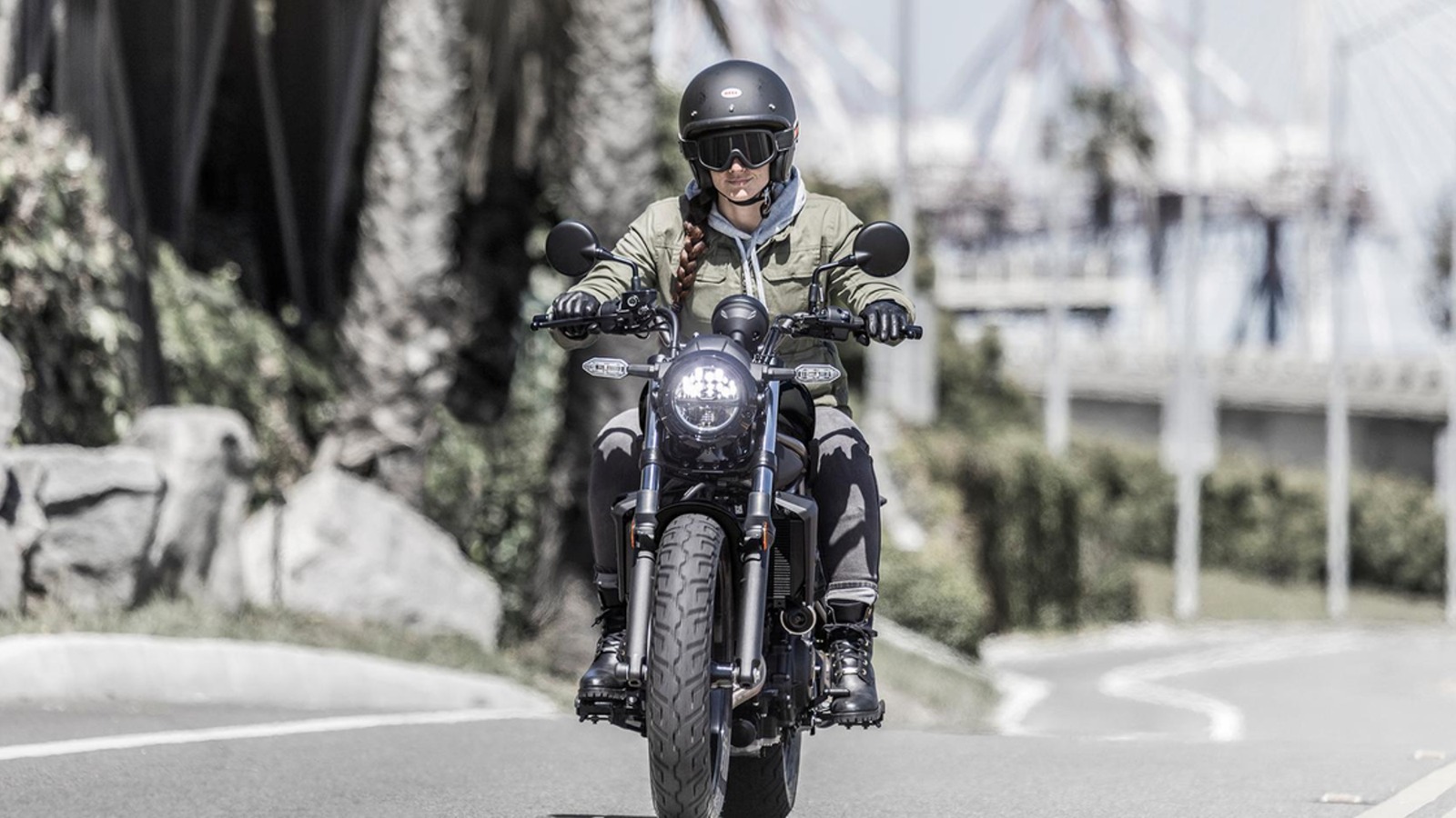 Kawasaki baixa preço da Eliminator 500 para encarar Royal e CF, mas valor não empolga