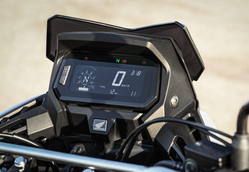 Sahara 300 2027 ganha visual da antiga 350cc e mais mudanças 3 aqui estão as cores, versões, preços e novidades da sahara 300 2027