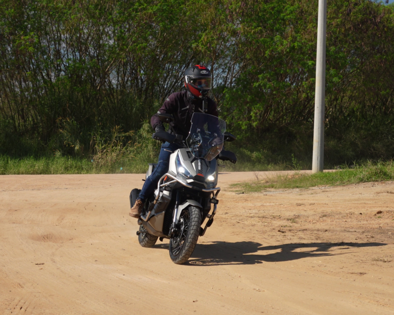 Test ride Zontes 368G: 3 surpresas positivas e 1 ponto para ficar de olho 7 test ride zontes 368g 2026 - foto motonline
