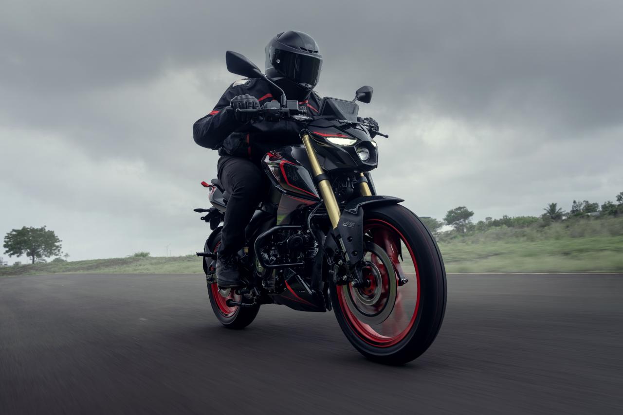 Novo motor: Bajaj Pulsar 160 é atualizada lá fora