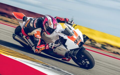 Inspirada pela MotoGP, KTM lançará novas esportivas ainda em 2026