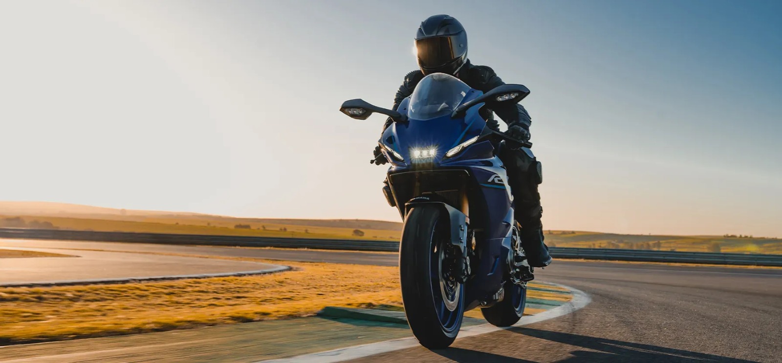 Festival Interlagos 2026: Yamaha anuncia a chegada da R7 no Brasil com 73,4 cv e sem preço definido 3 Controle de tração pode ser ajustado em quatro níveis - (Divulgação)