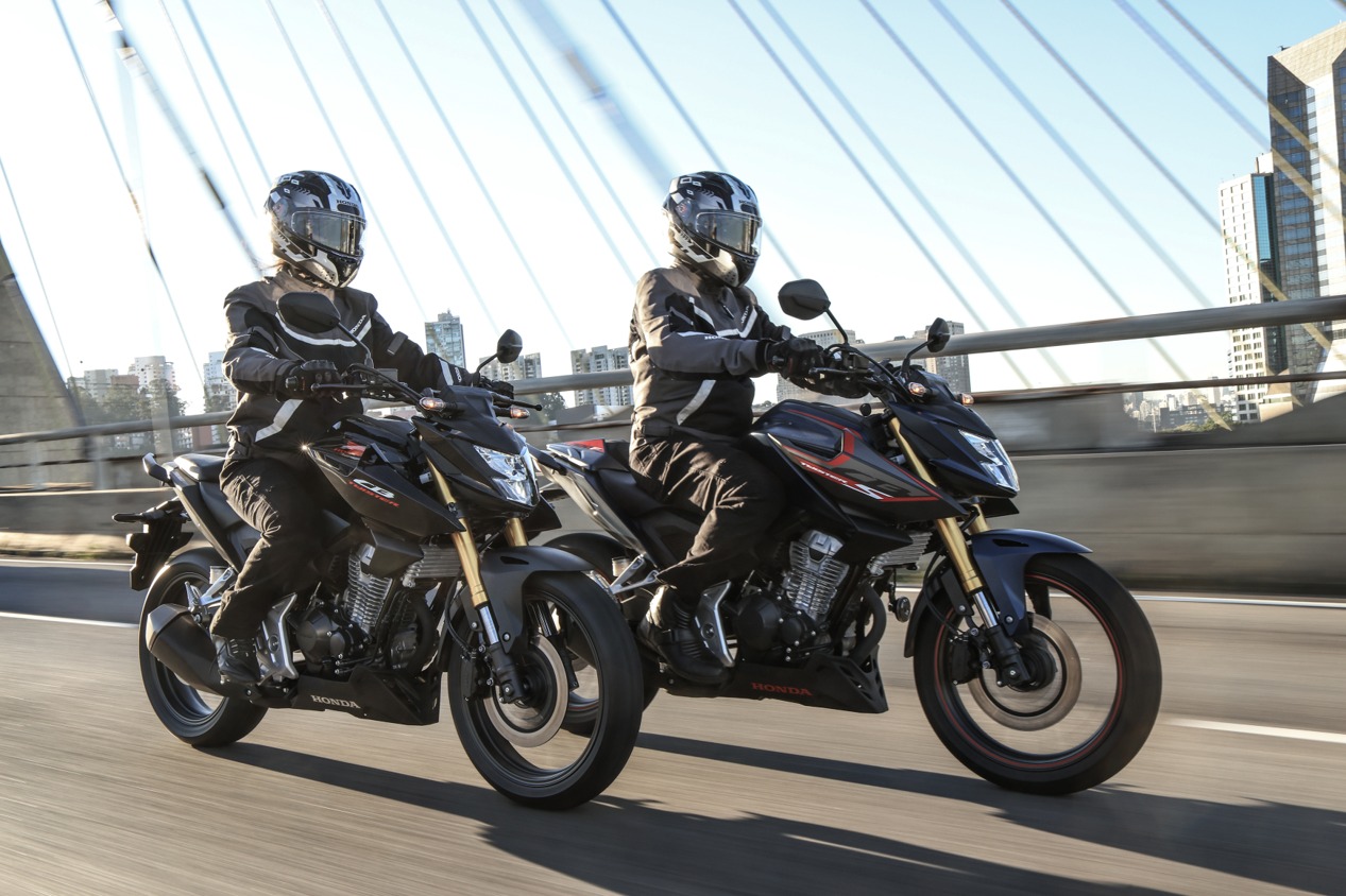 Honda CB 300 twister 2027 fica mais esportiva e ganha versão a R$ 26.880,00 2 A linha 2027 ganha garfo telescópico invertido Showa de 38 mm na dianteira e controle de tração HSTC de série - (Divulgação)
