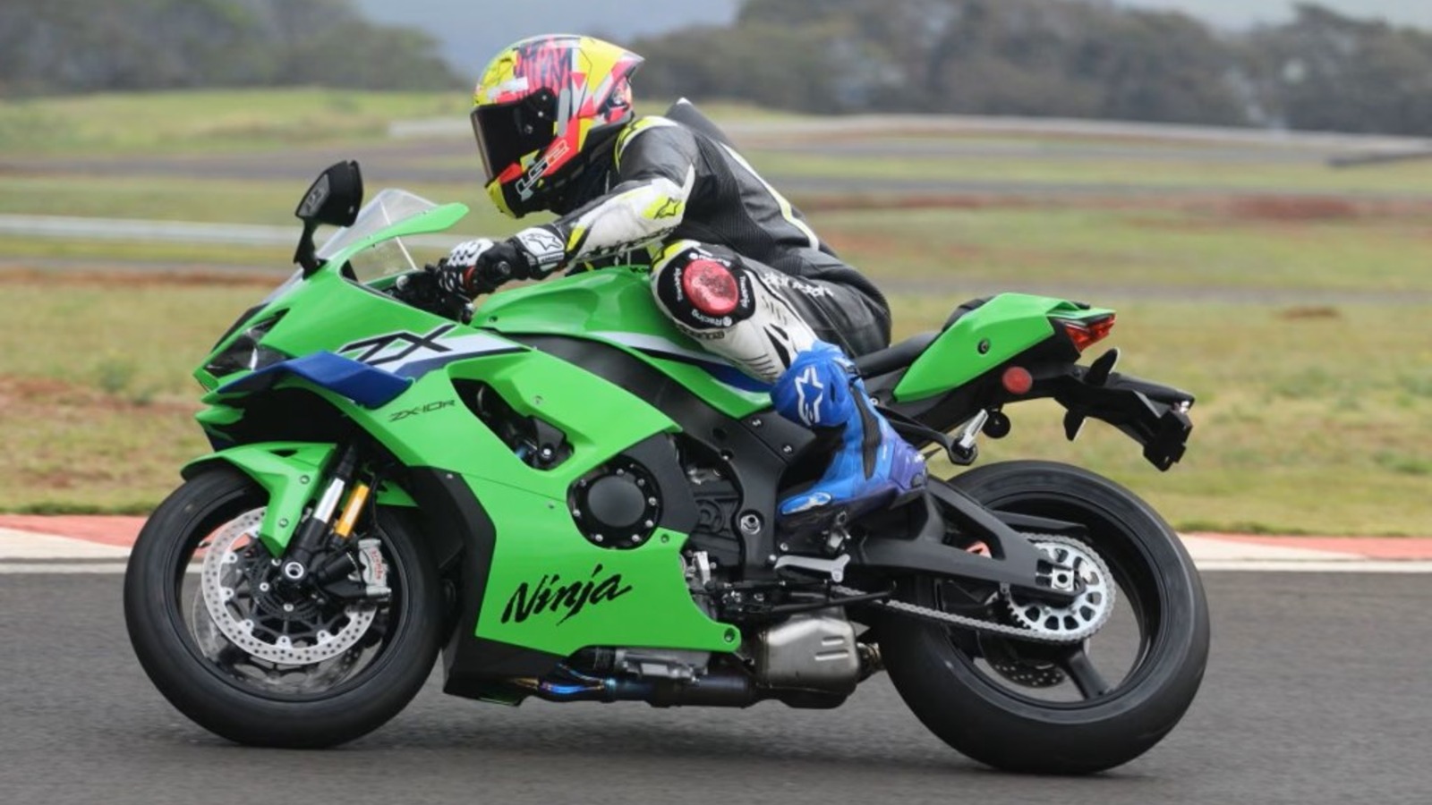 Kawasaki Ninja ZX-10R 2027 é lançada por R$ 135.990! O que mudou na superbike 3 WhatsApp Image 2026 08 21 at 09.03.06