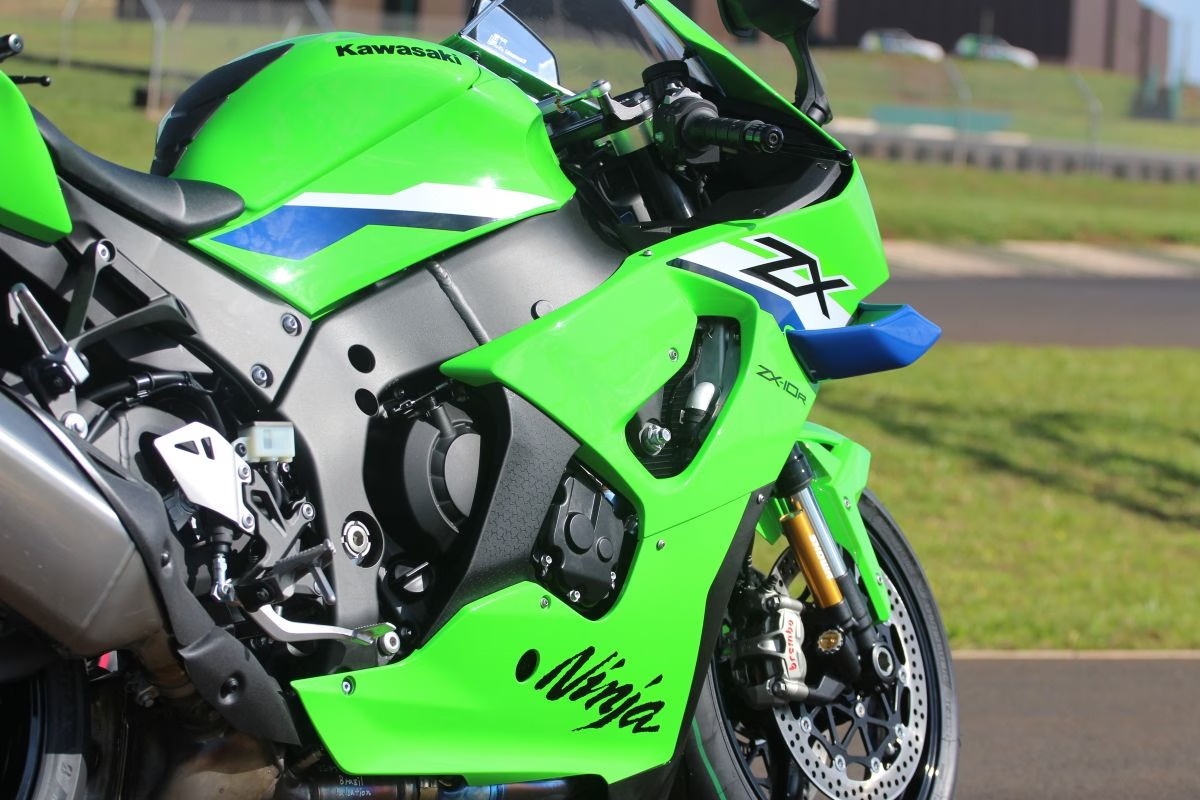 Kawasaki Ninja ZX-10R 2027 é lançada por R$ 135.990! O que mudou na superbike 1 WhatsApp Image 2026 08 21 at 09.03.42 1