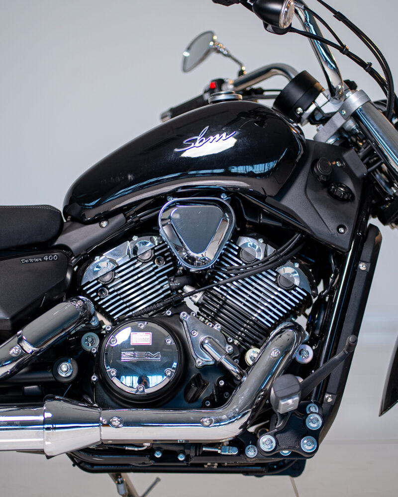 Shineray SBM lança Denver 400, custom com motor em V e preço acessível 2 shineray sbm 400 denver 1